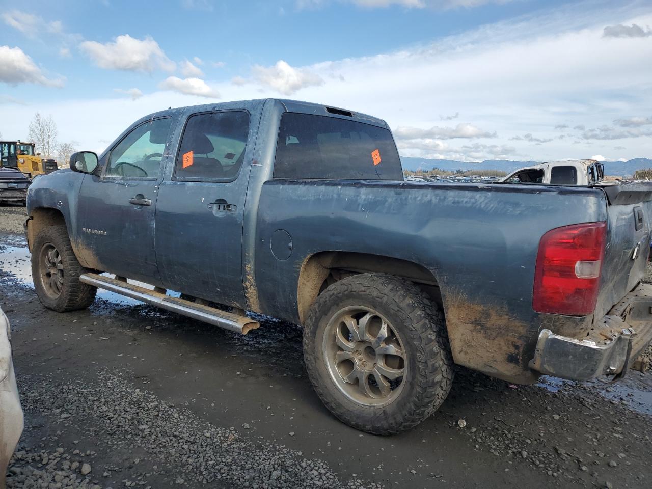 2012 Chevrolet Silverado - Image 2