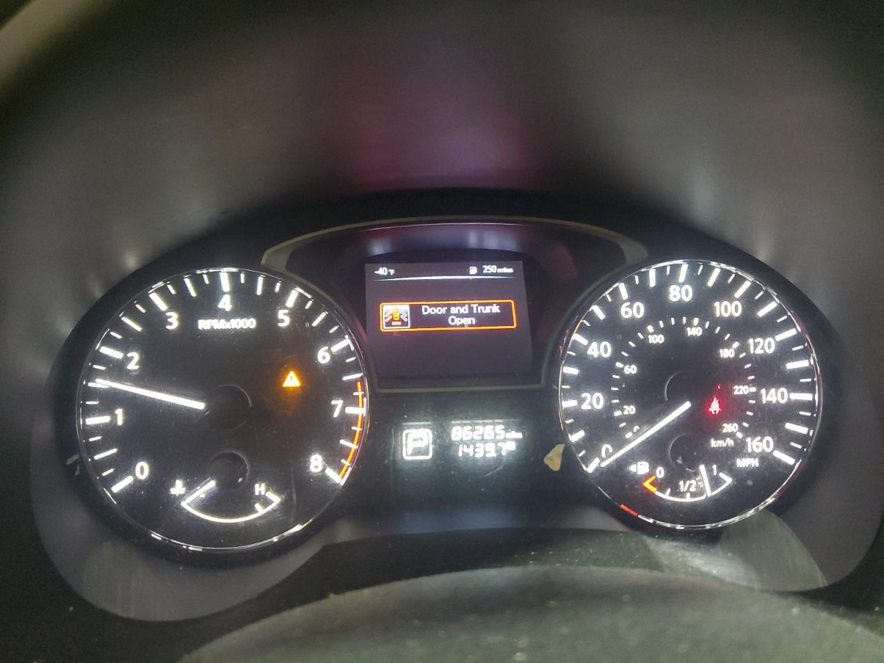 2015 Nissan Altima - Image 9