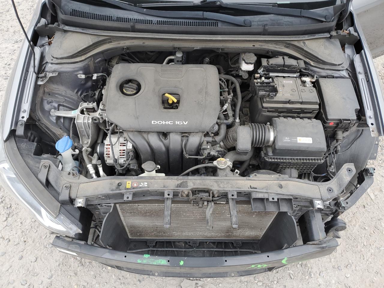 2018 Hyundai Elantra - Image 11
