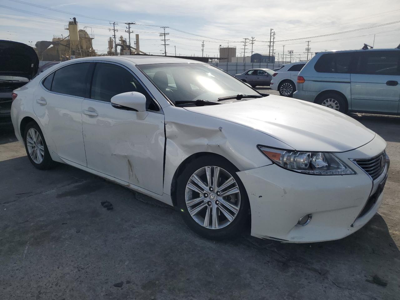 2014 Lexus ES - Image 4