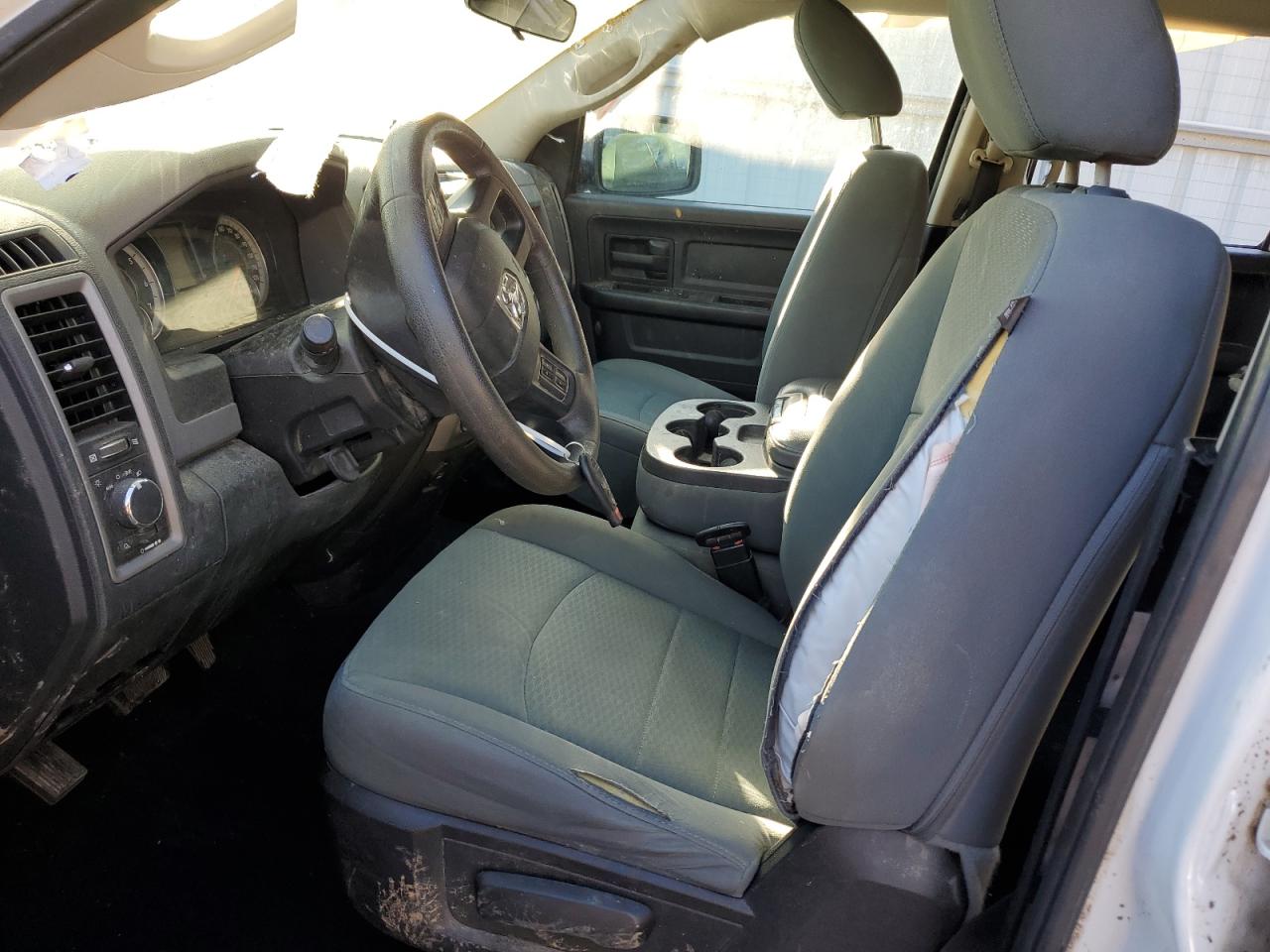 2016 RAM 1500 - Image 7