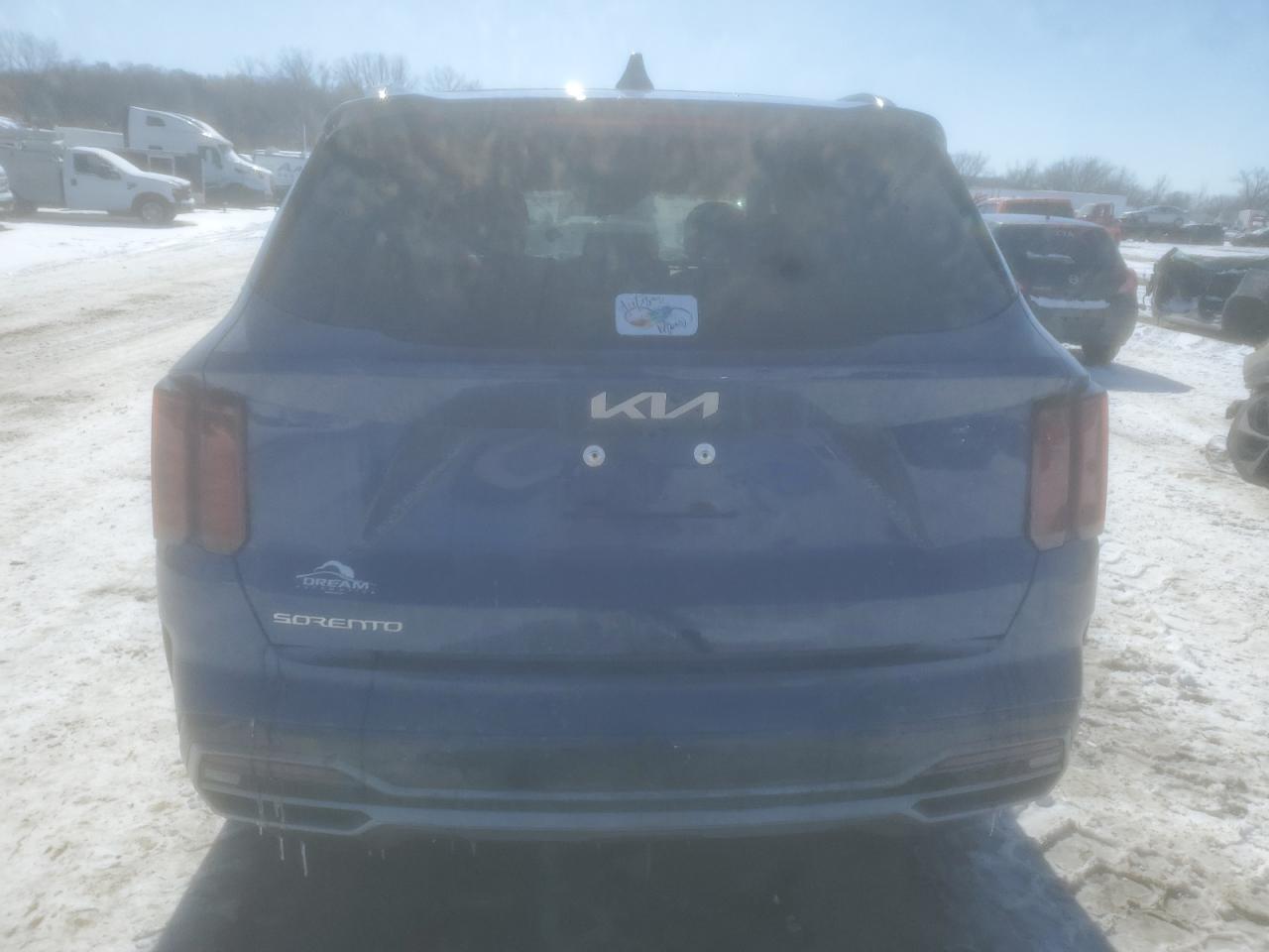 2023 Kia Sorento - Image 6