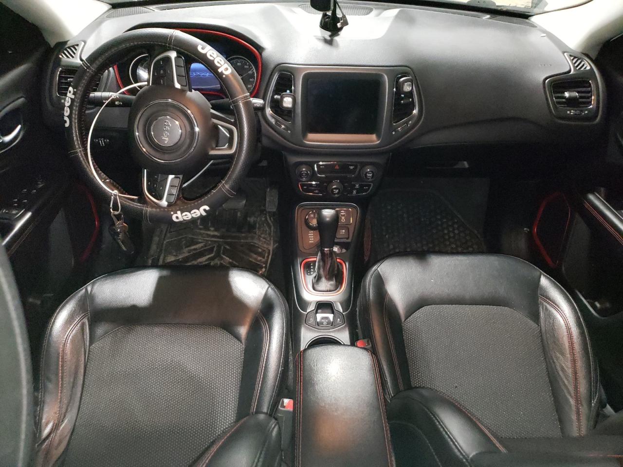 2020 Jeep Compass - Image 8