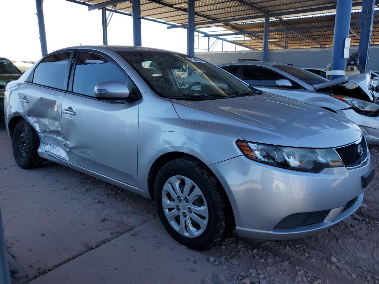 2010 Kia Forte - Image 4