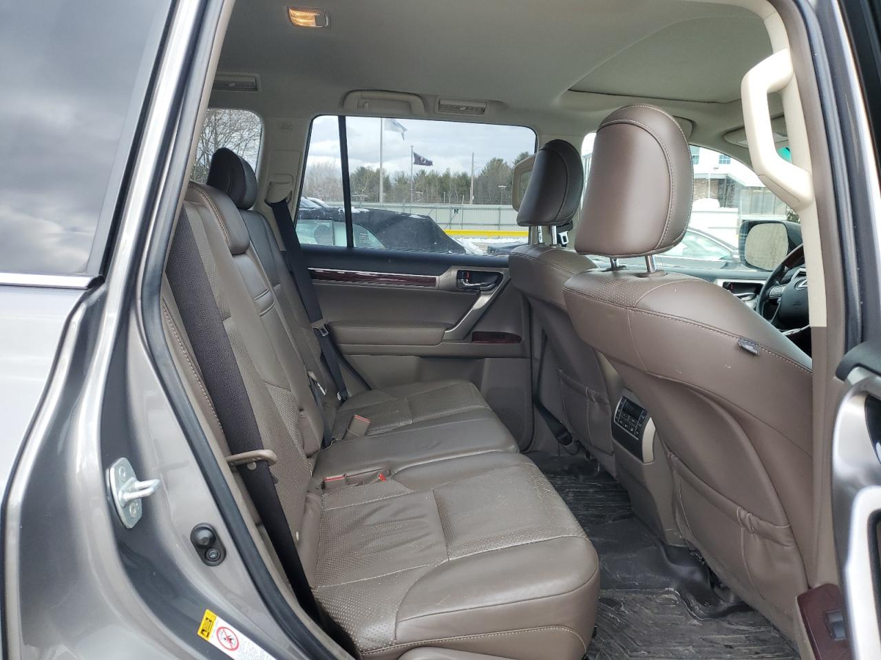 2012 Lexus GX - Image 11