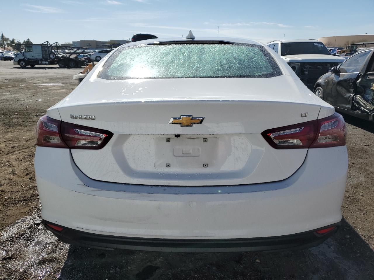 2022 Chevrolet Malibu - Image 6