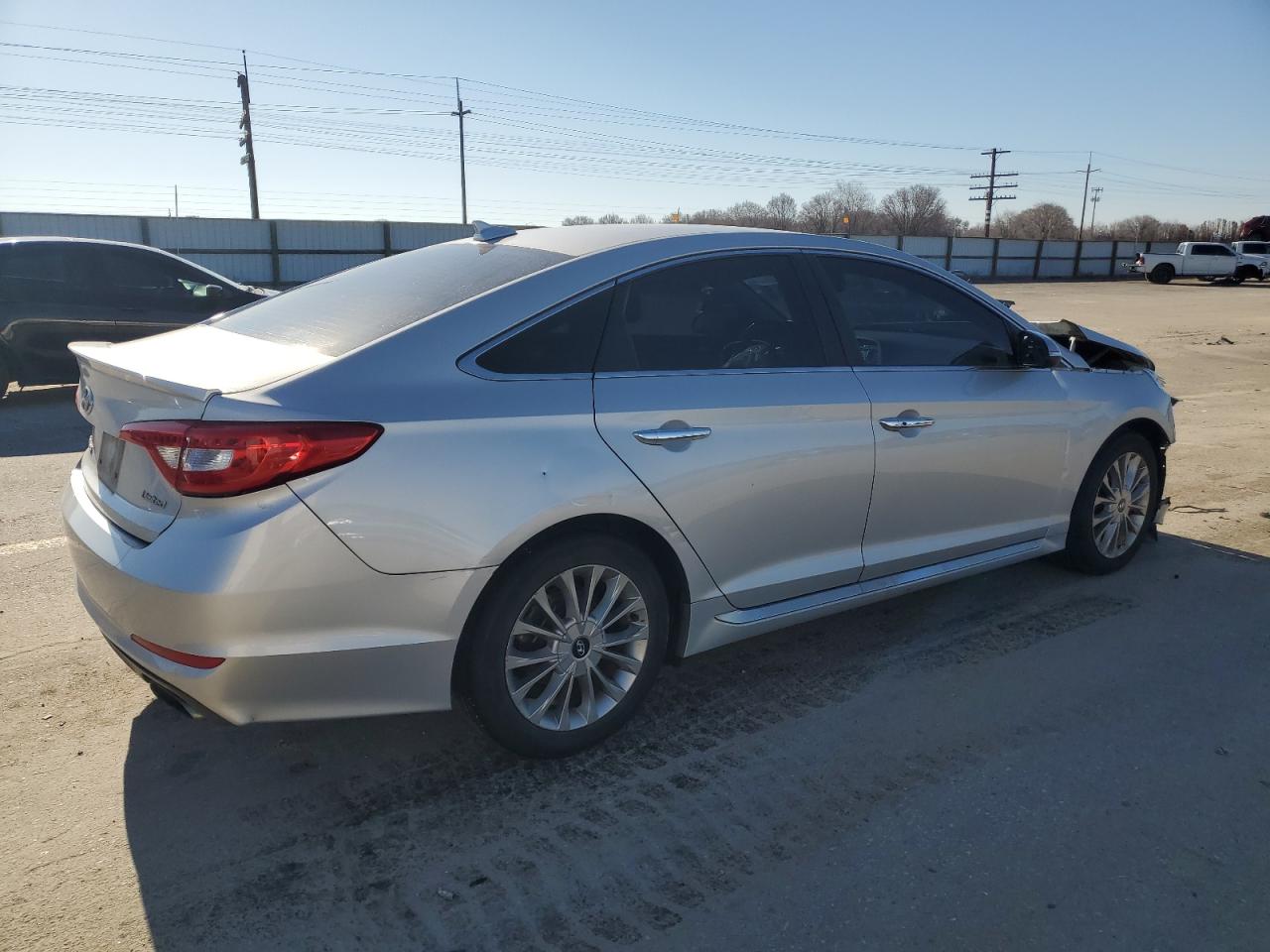 2015 Hyundai Sonata - Image 3