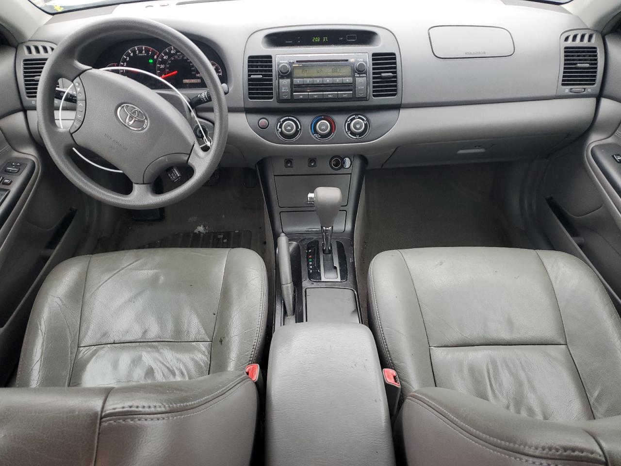 2006 Toyota Camry - Image 8
