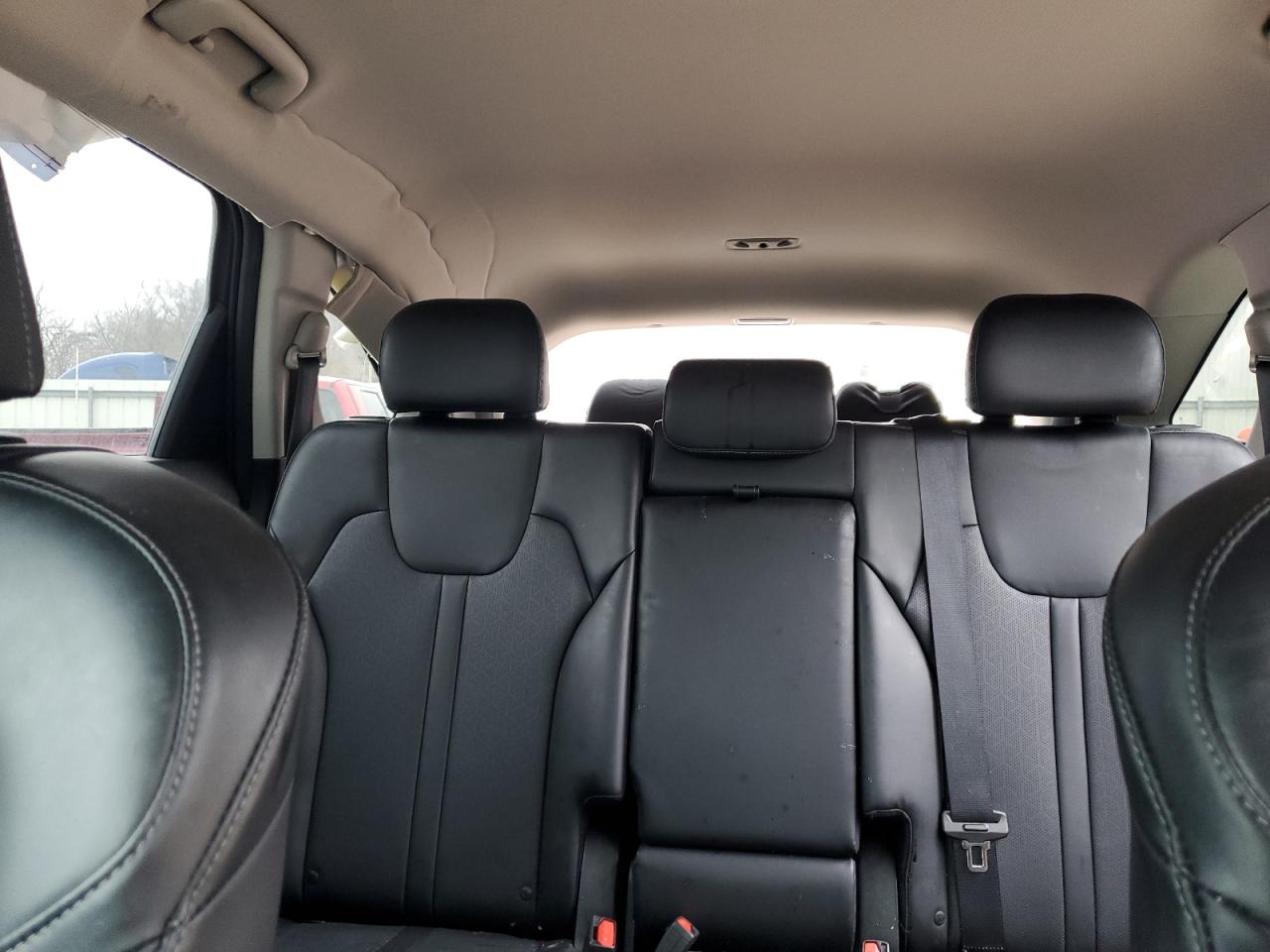 2021 Kia Sorento - Image 10