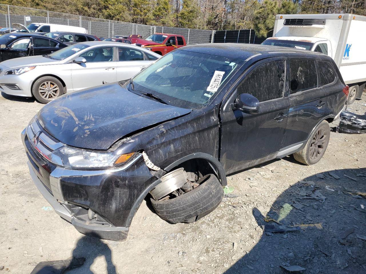 2016 Mitsubishi Outlander - Image 1