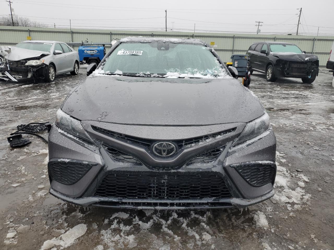 2021 Toyota Camry - Image 5