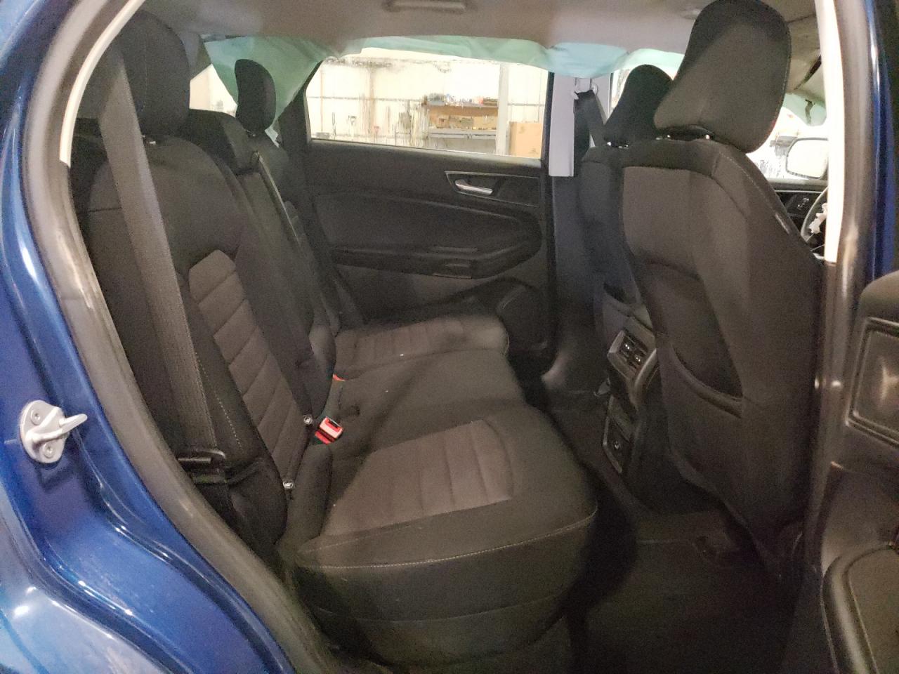 2022 Ford Edge - Image 11