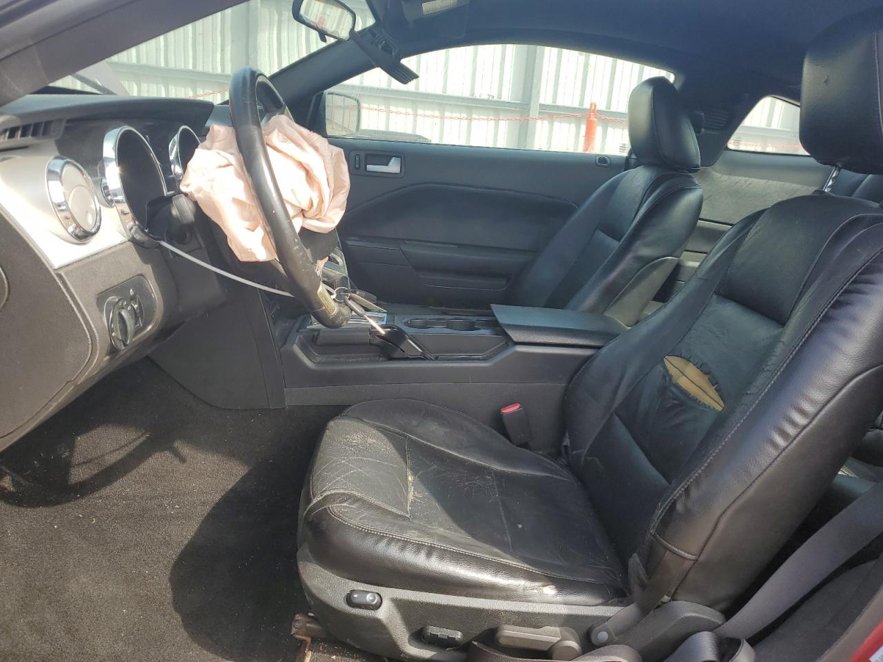 2006 Ford Mustang - Image 7