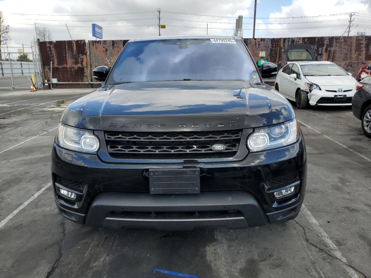 2017 Land Rover Range Rover - Image 5