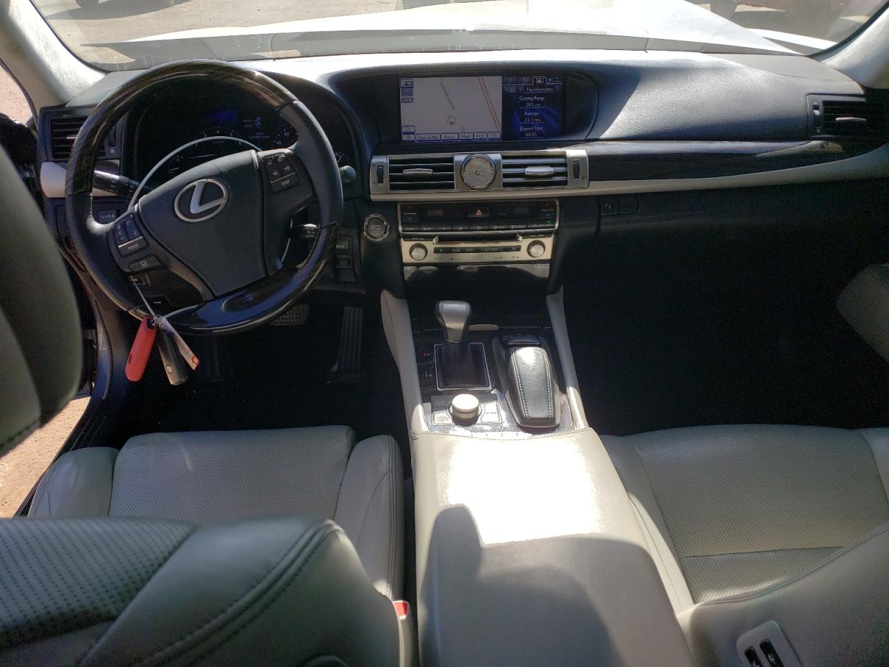 2013 Lexus LS - Image 8