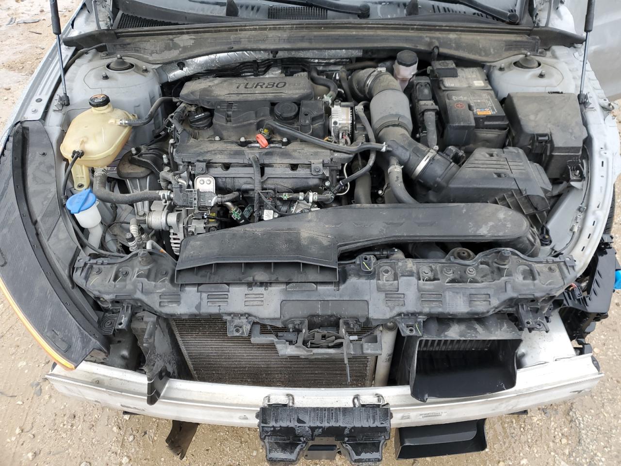 2023 Kia K5 - Image 11
