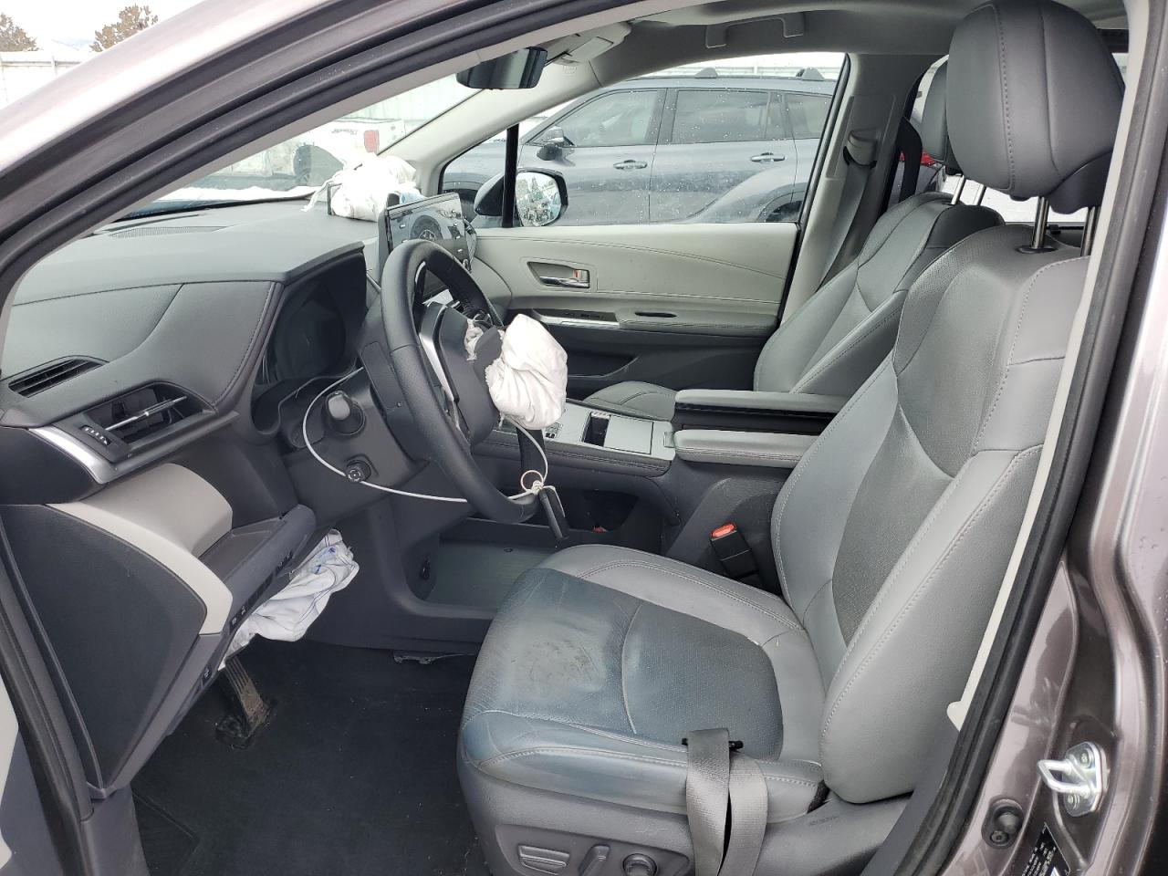 5TDZSKFC3MS008238 TOYOTA SIENNA 2021