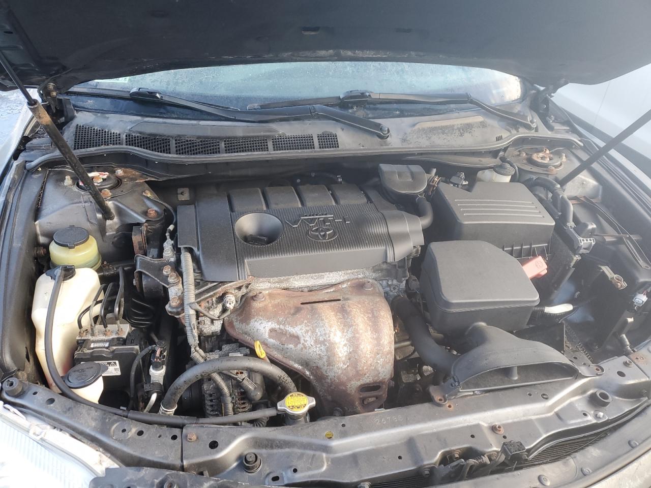 2010 Toyota Camry - Image 11