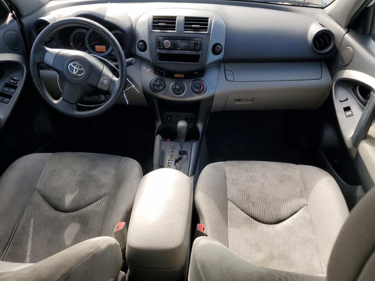 2010 Toyota RAV 4 - Image 8