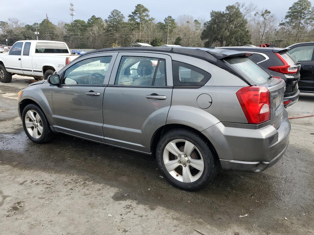 2011 Dodge Caliber - Image 2