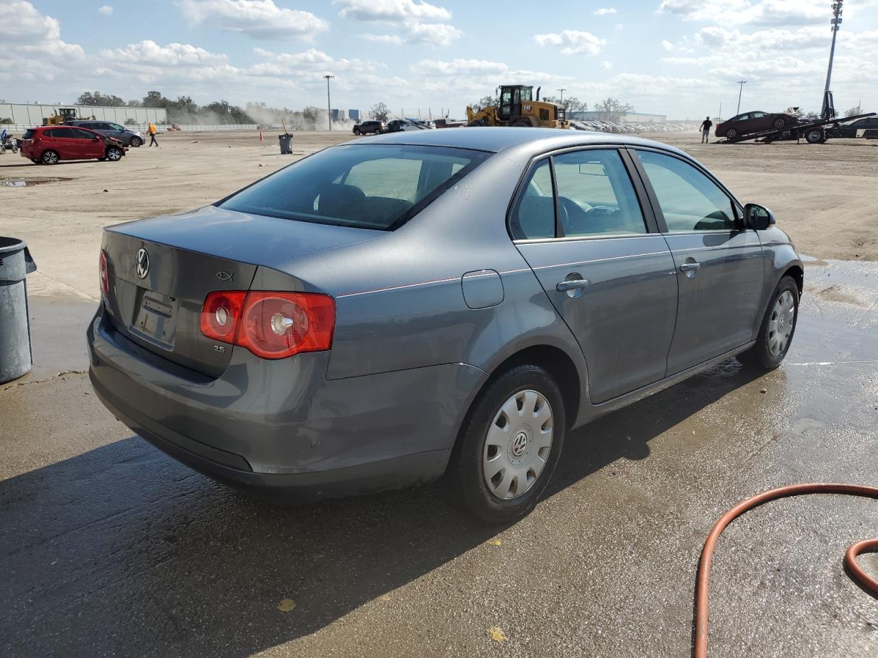 2005 Volkswagen Jetta - Image 3