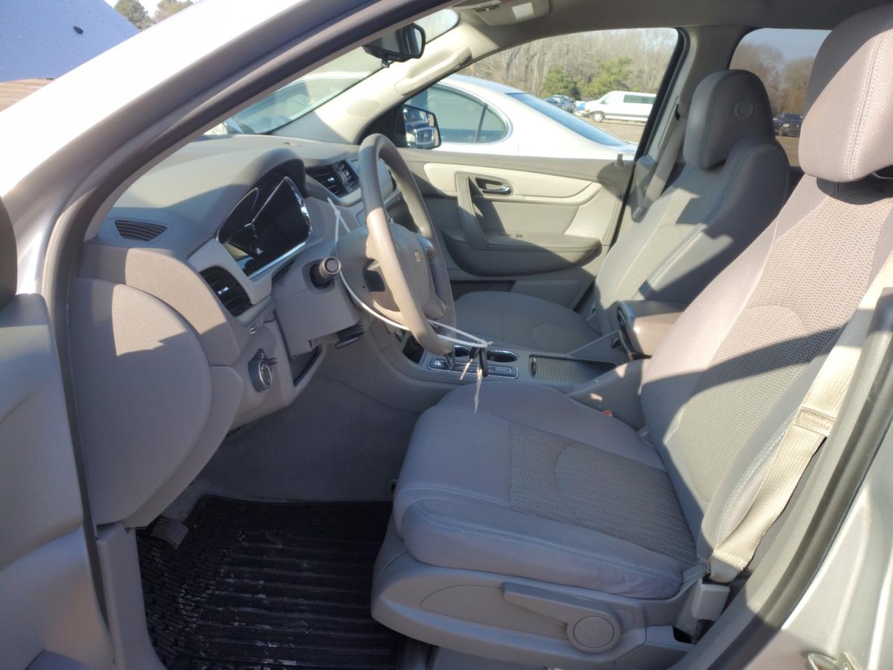 2013 Chevrolet Traverse - Image 7