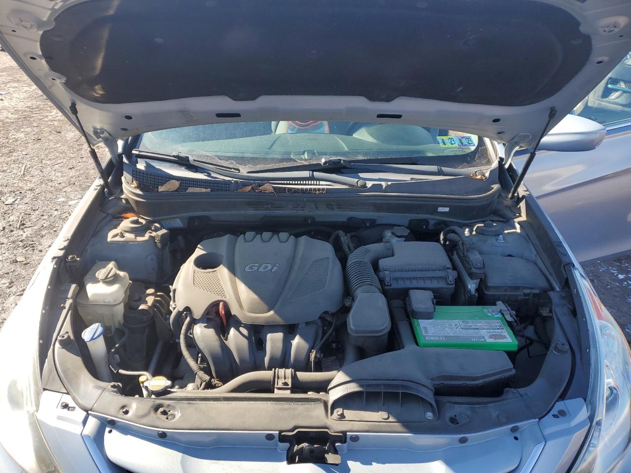 2011 Hyundai Sonata - Image 11