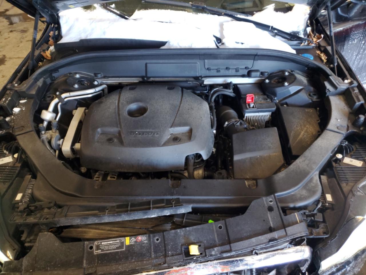 2020 Volvo XC60 - Image 11