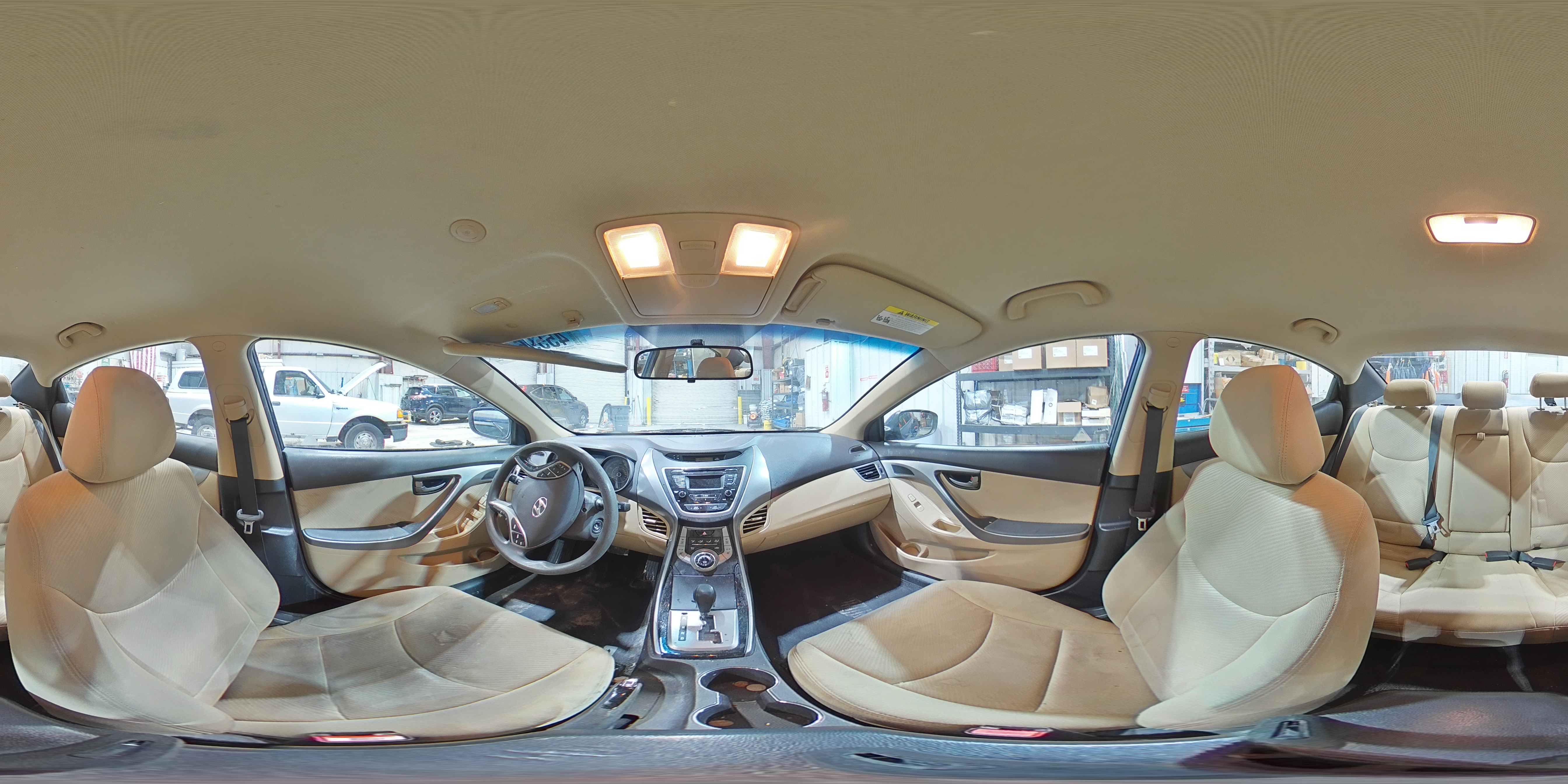 2013 Hyundai Elantra - Image 13