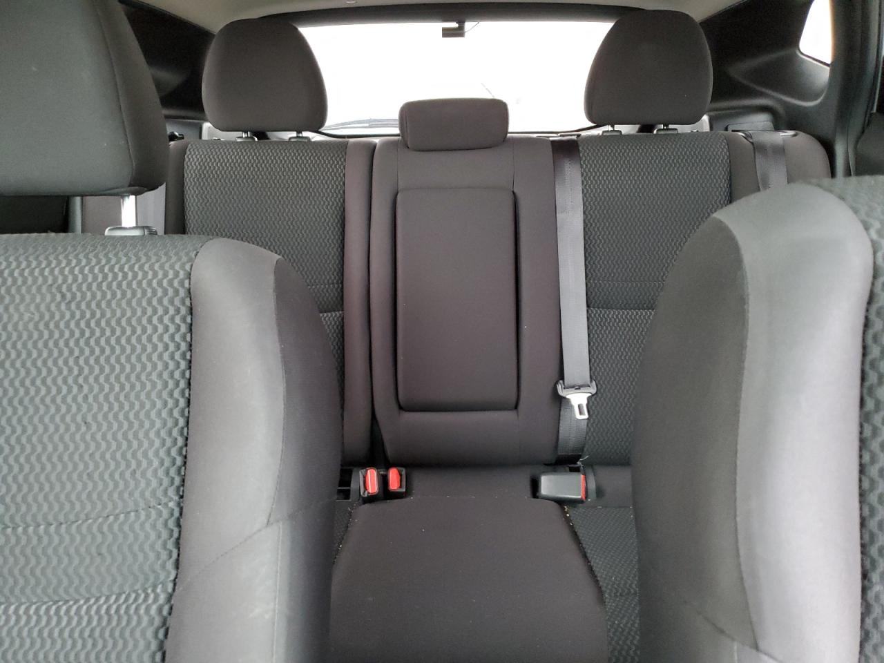 2017 Nissan Rogue - Image 10