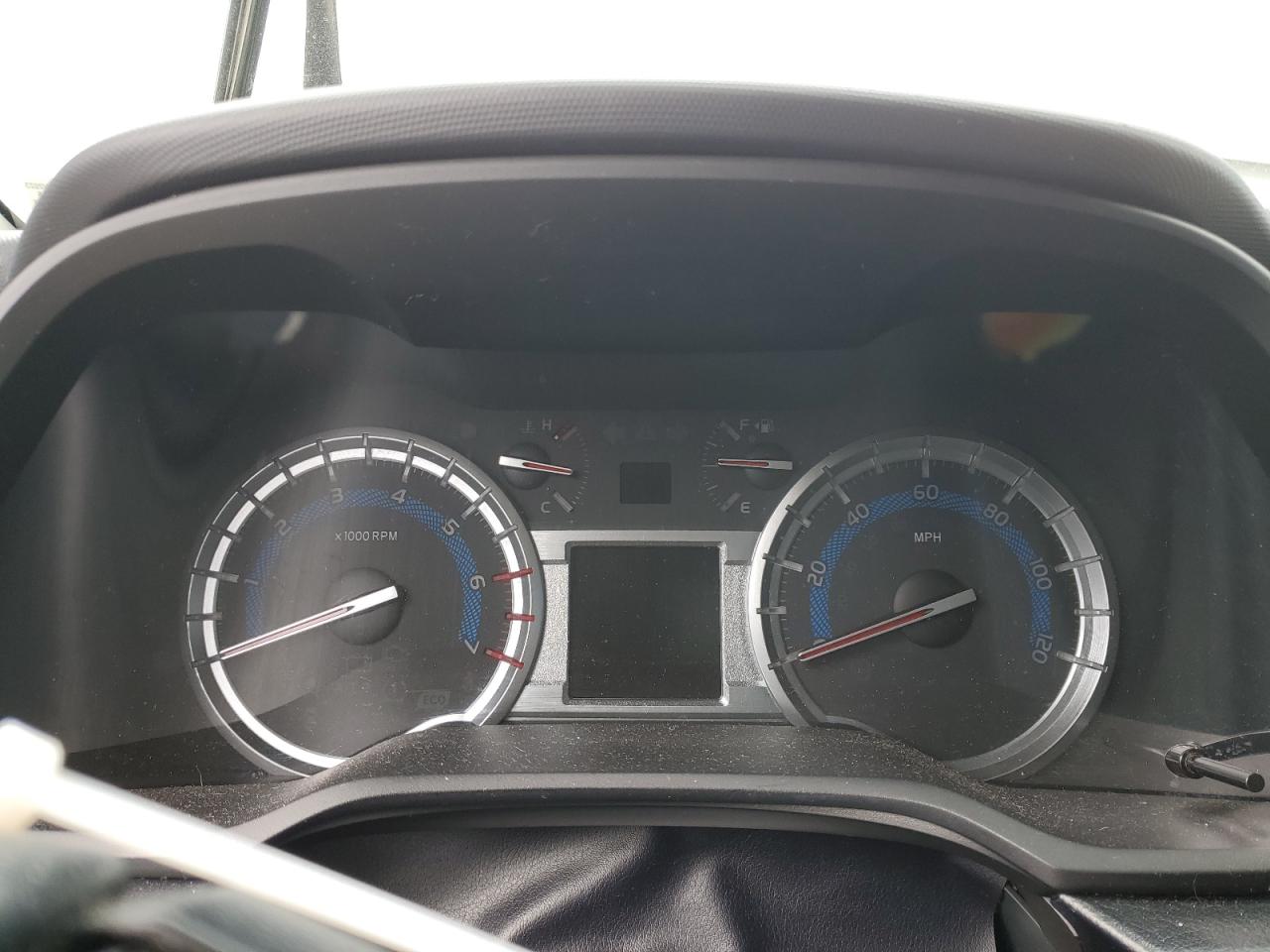 2018 Toyota 4Runner - Image 9