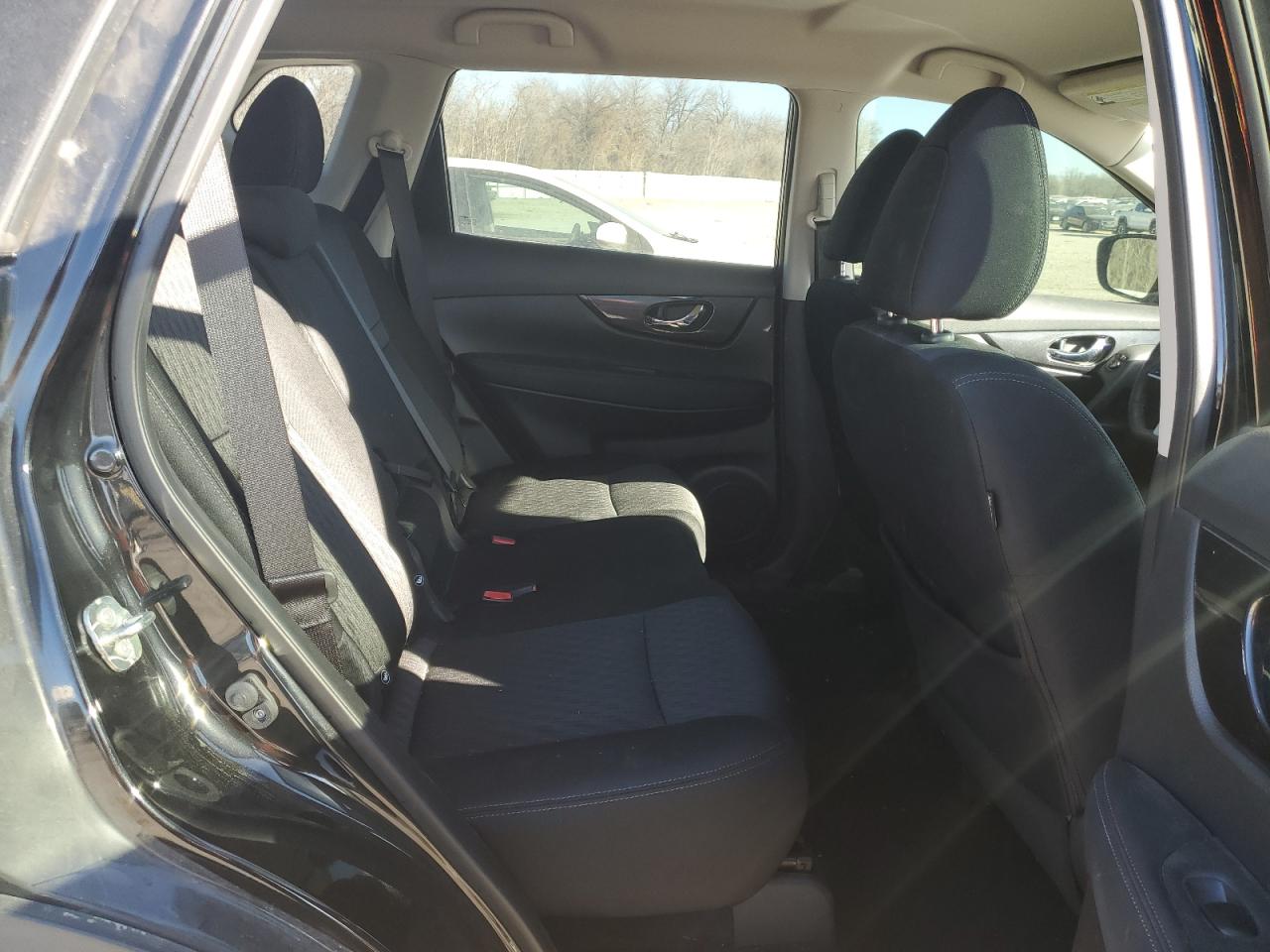 2019 Nissan Rogue - Image 12