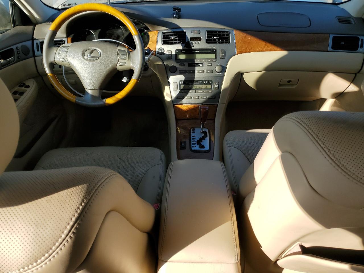2005 Lexus ES - Image 8