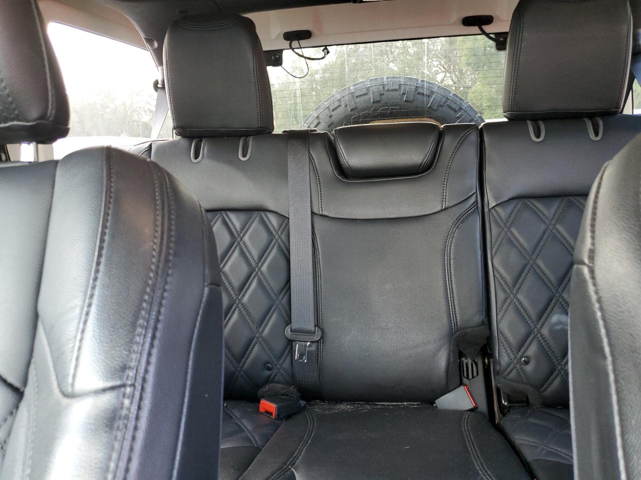 2019 Jeep Wrangler - Image 10