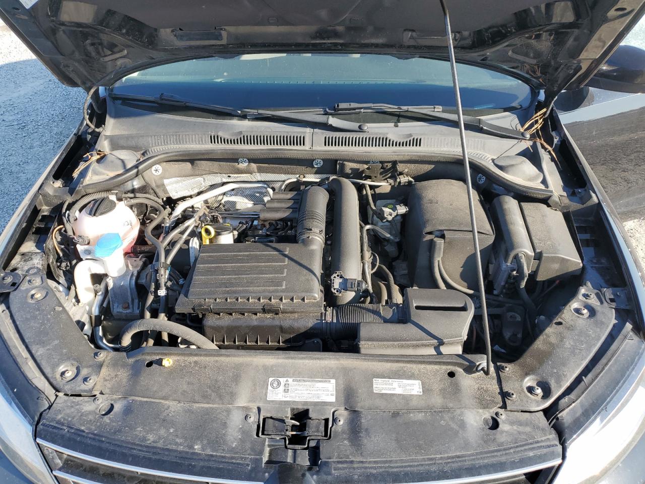 2017 Volkswagen Jetta - Image 11