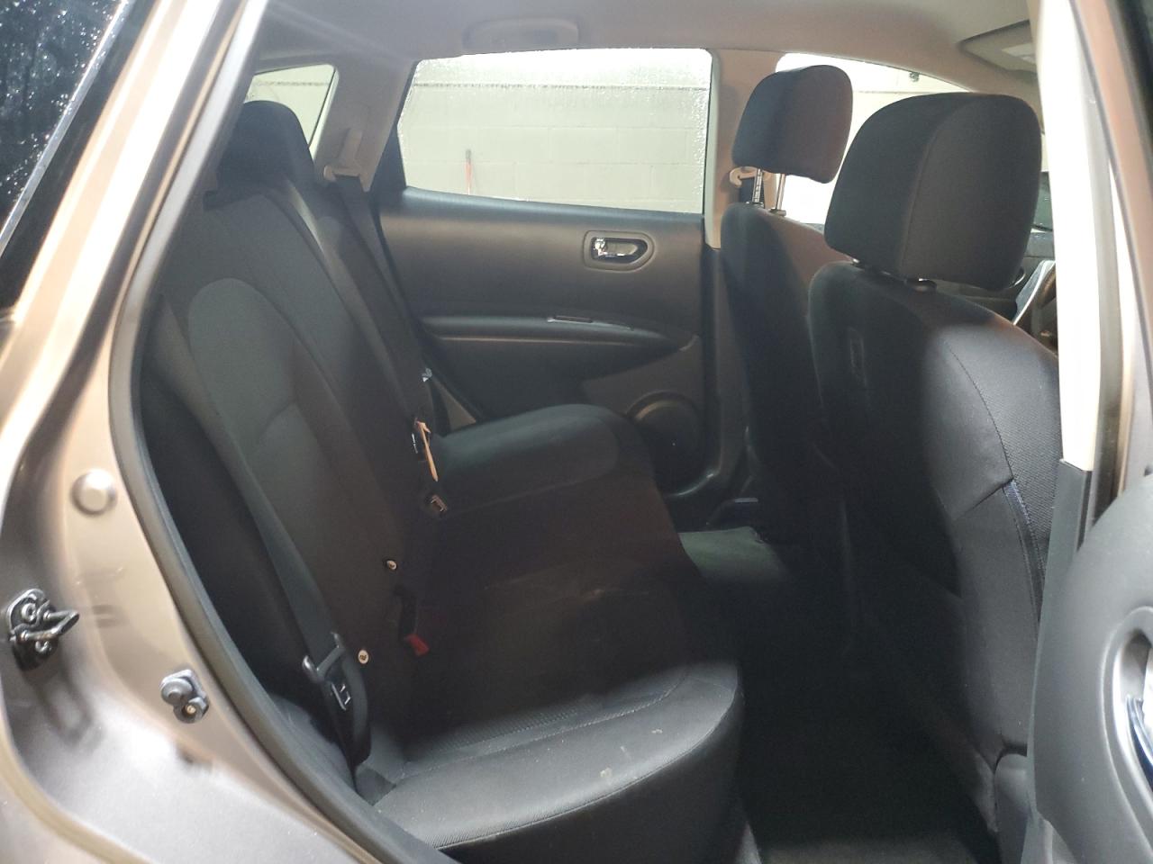 2012 Nissan Rogue - Image 11