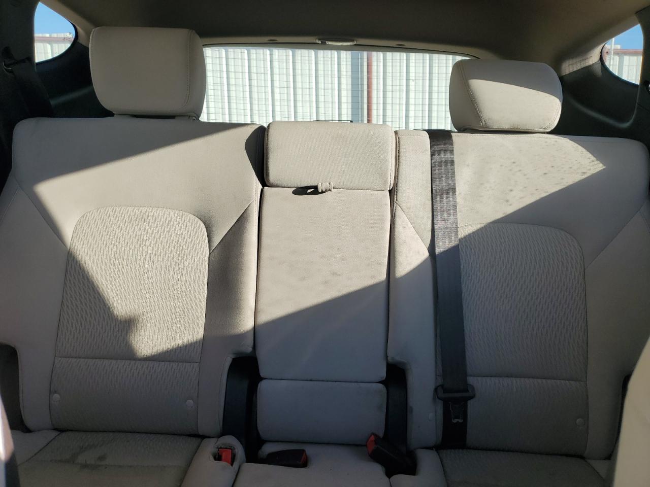2018 Hyundai Santa Fe - Image 10