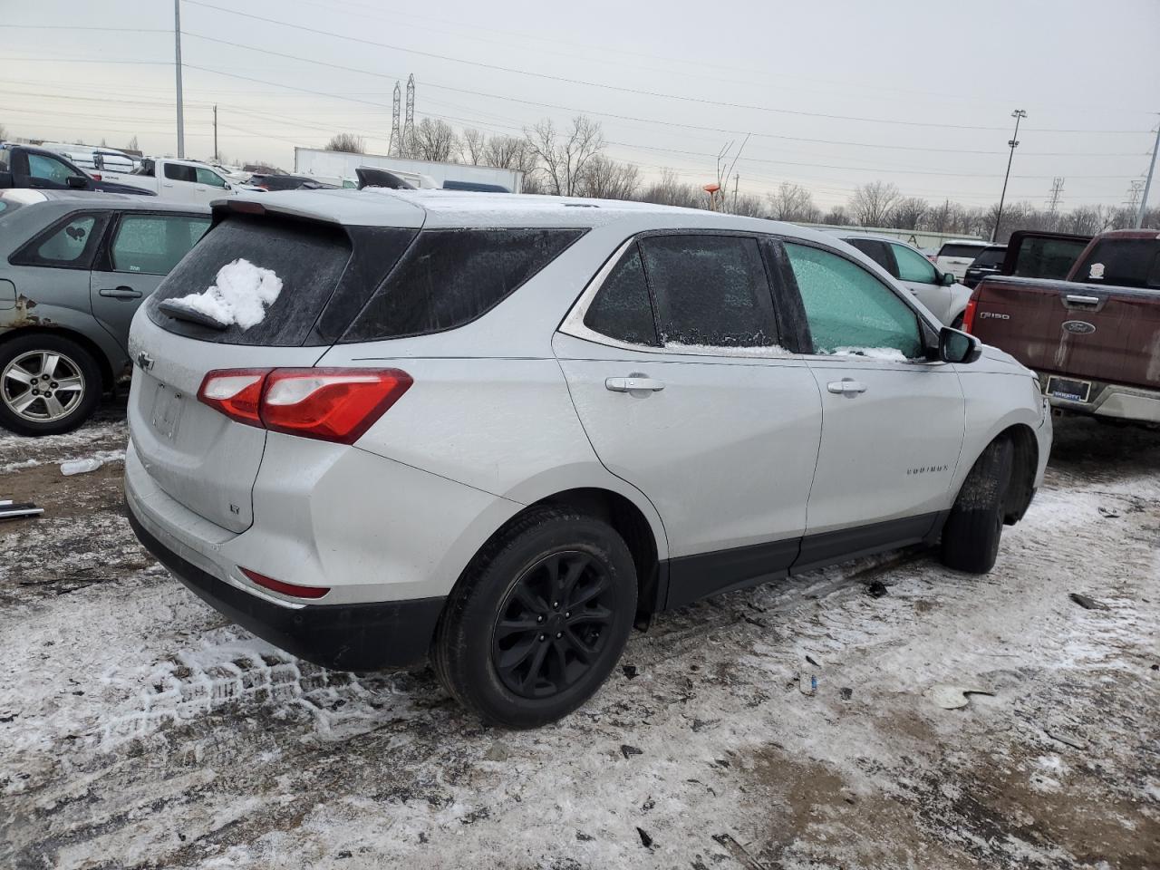 2GNAXJEV9J6279121 CHEVROLET EQUINOX 2018