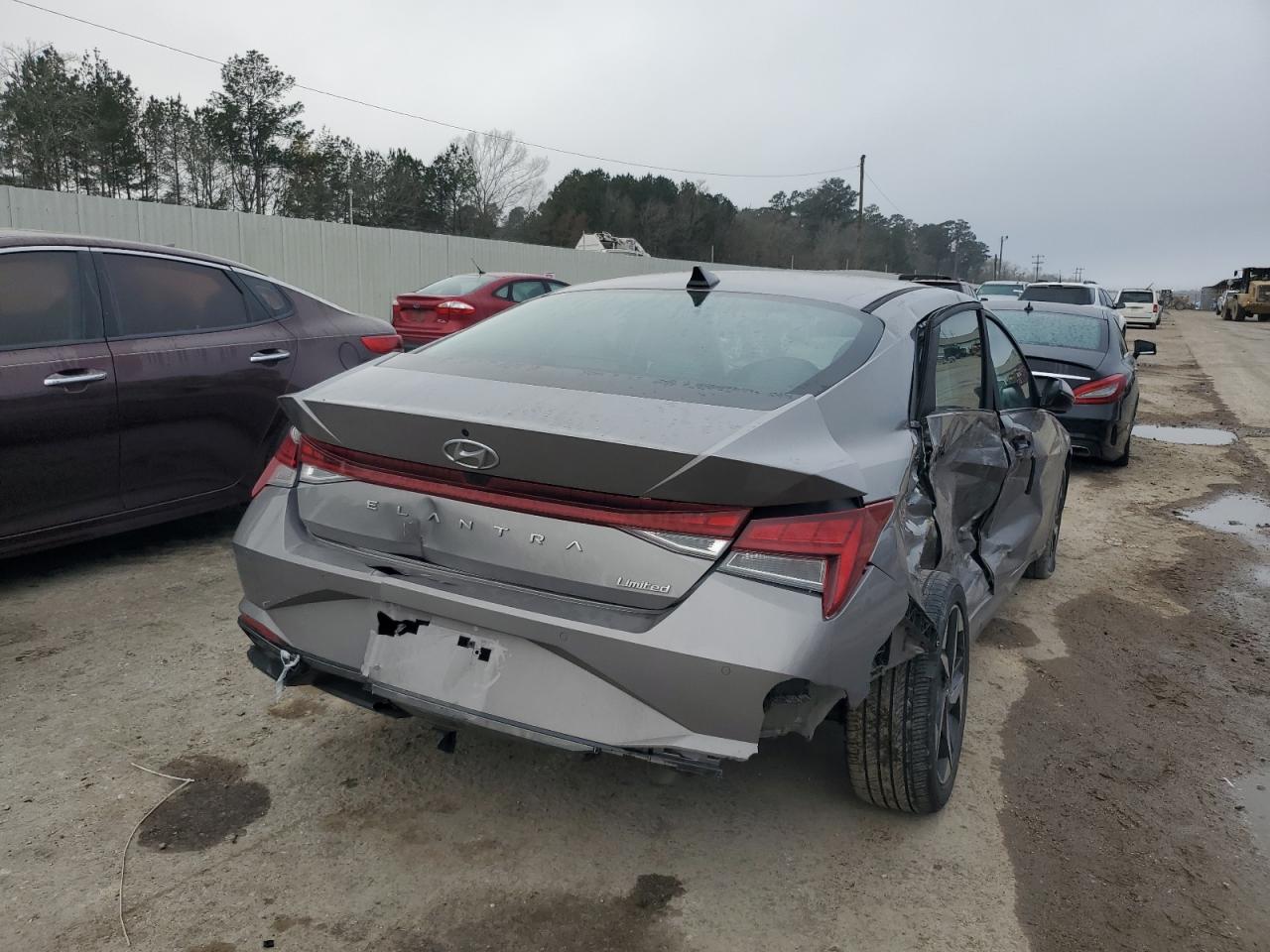 2023 Hyundai Elantra - Image 6