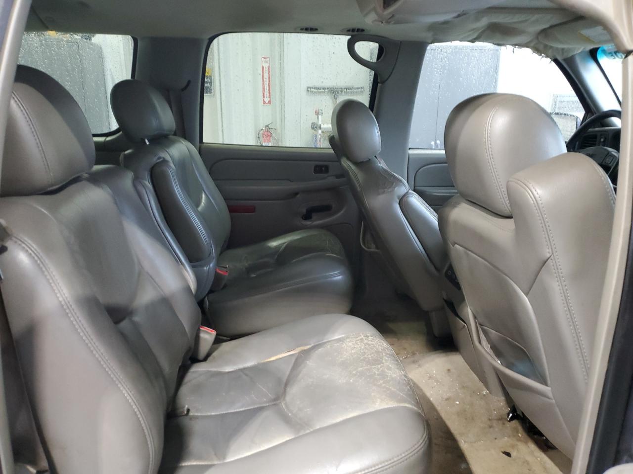 2006 GMC Yukon - Image 10