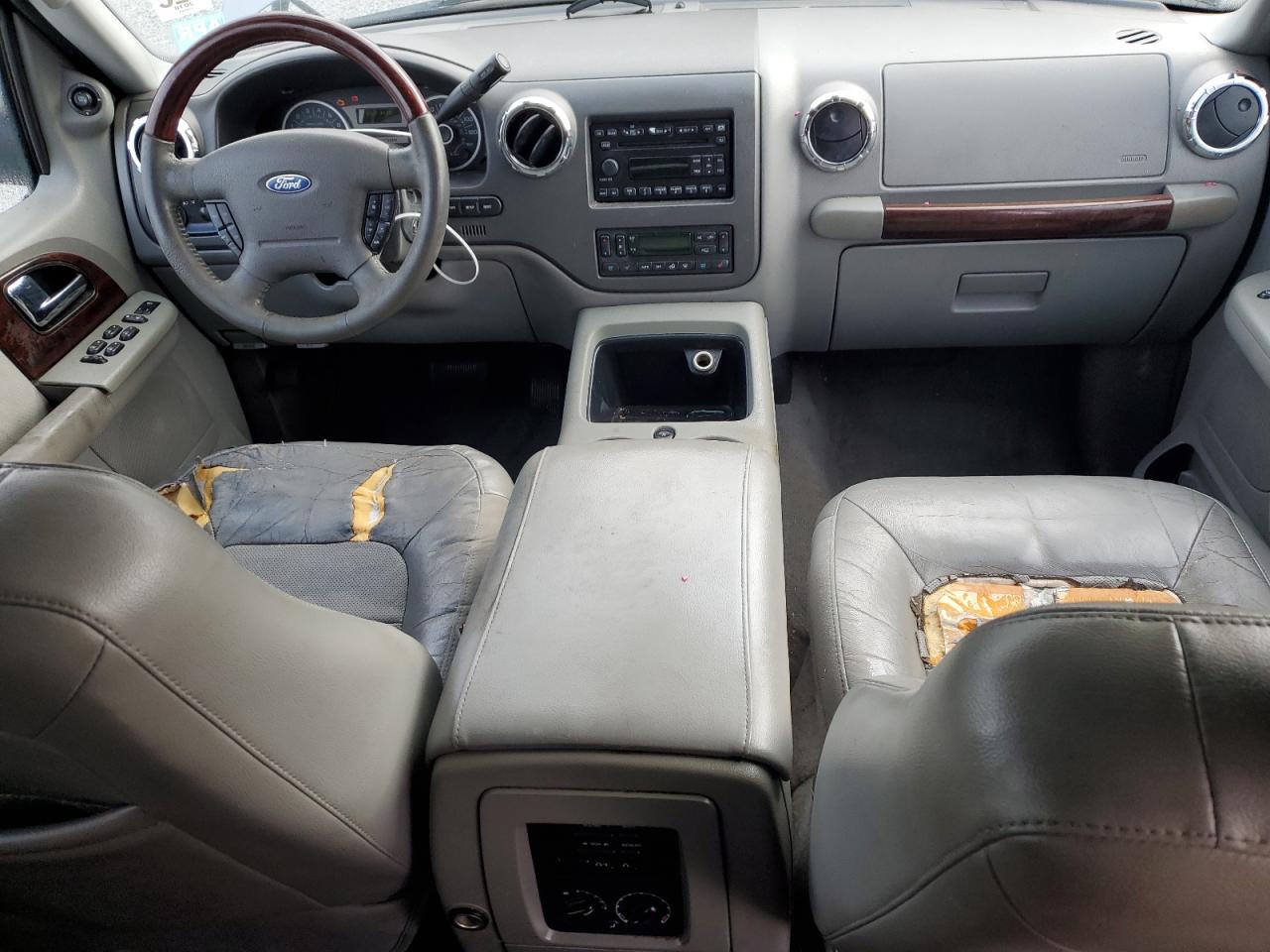 2006 Ford Expedition - Image 8