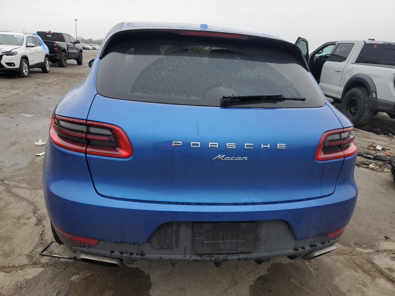2018 Porsche Macan - Image 6