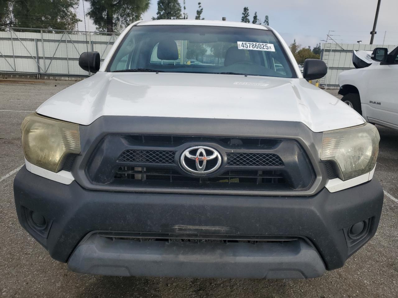 2015 Toyota Tacoma - Image 5