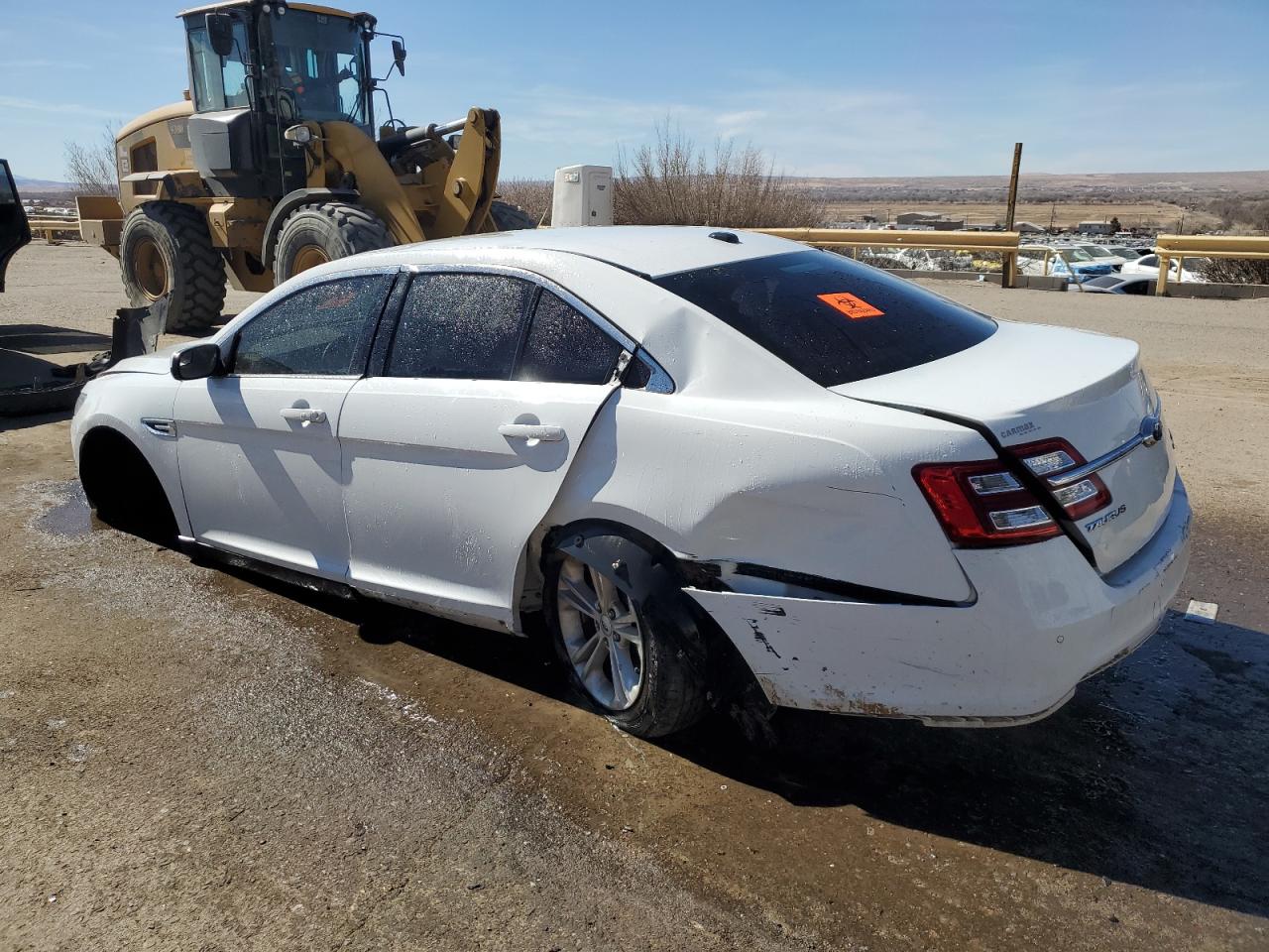 2015 Ford Taurus - Image 2