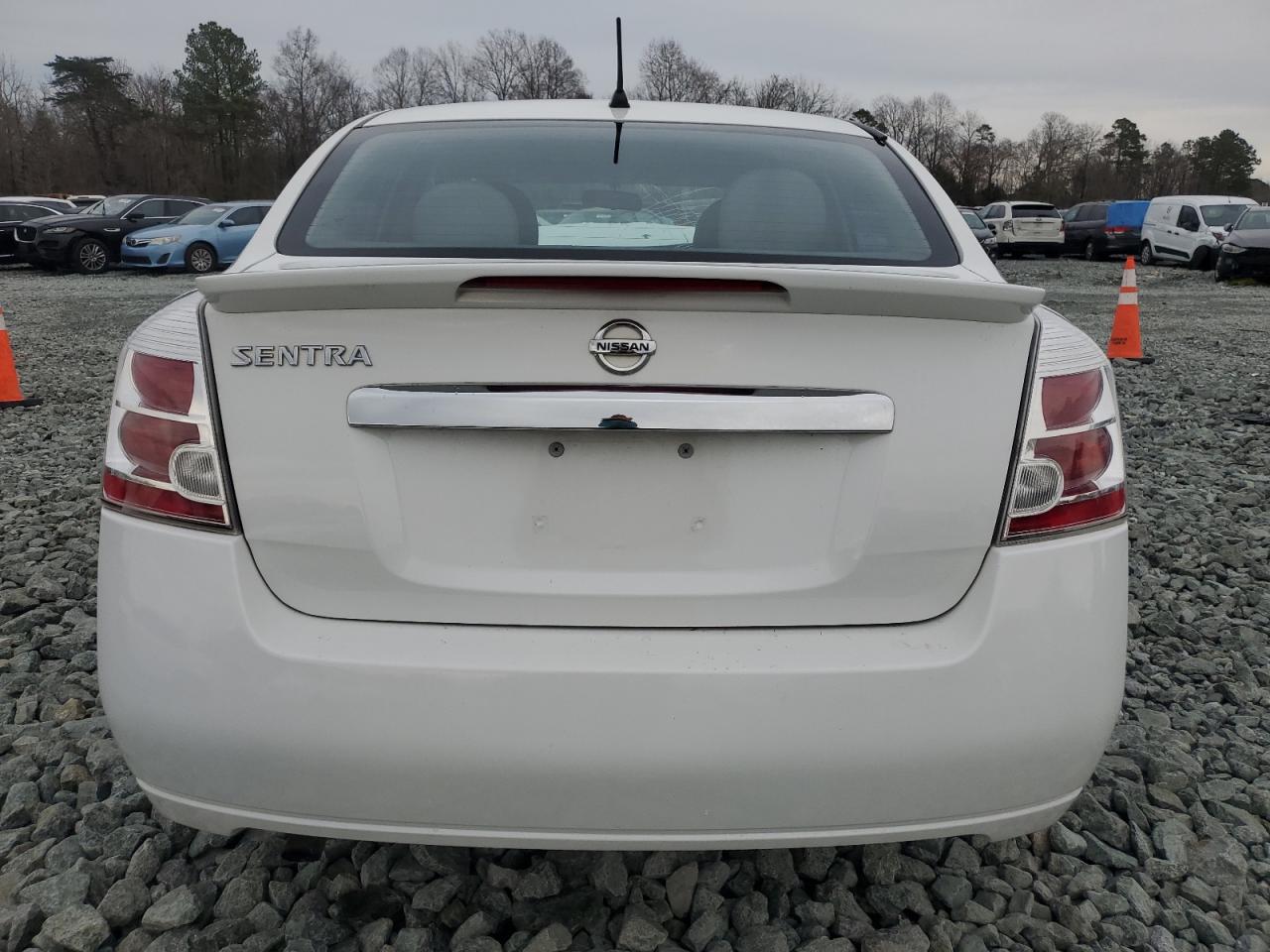 2012 Nissan Sentra - Image 6