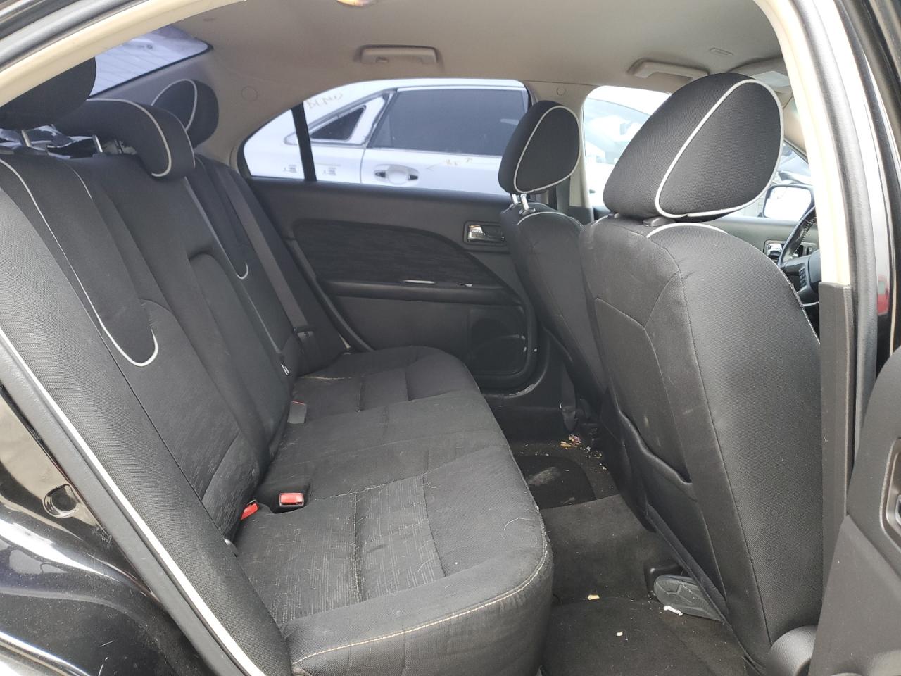 2012 Ford Fusion - Image 10