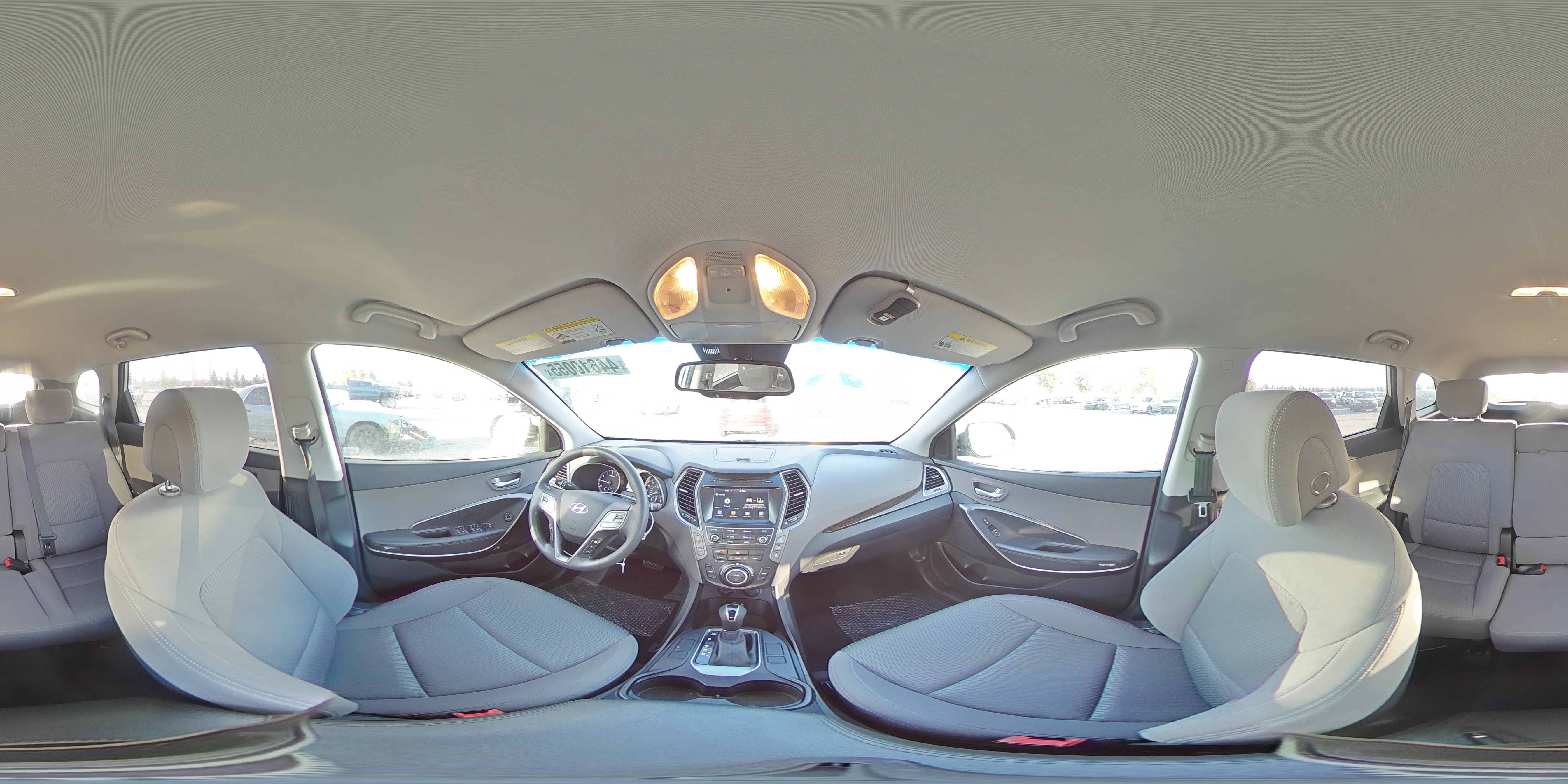 2017 Hyundai Santa Fe - Image 13