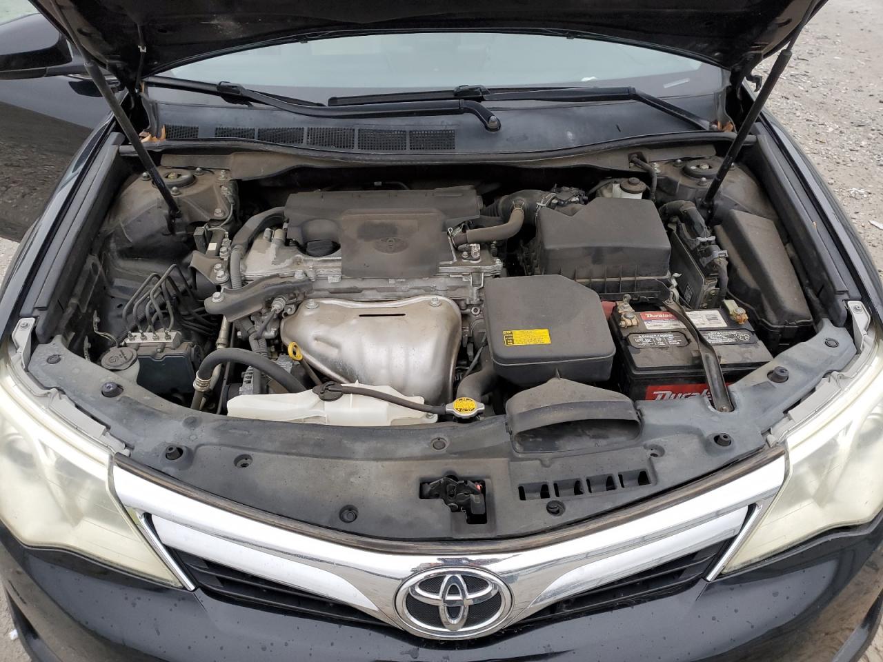 2012 Toyota Camry - Image 11