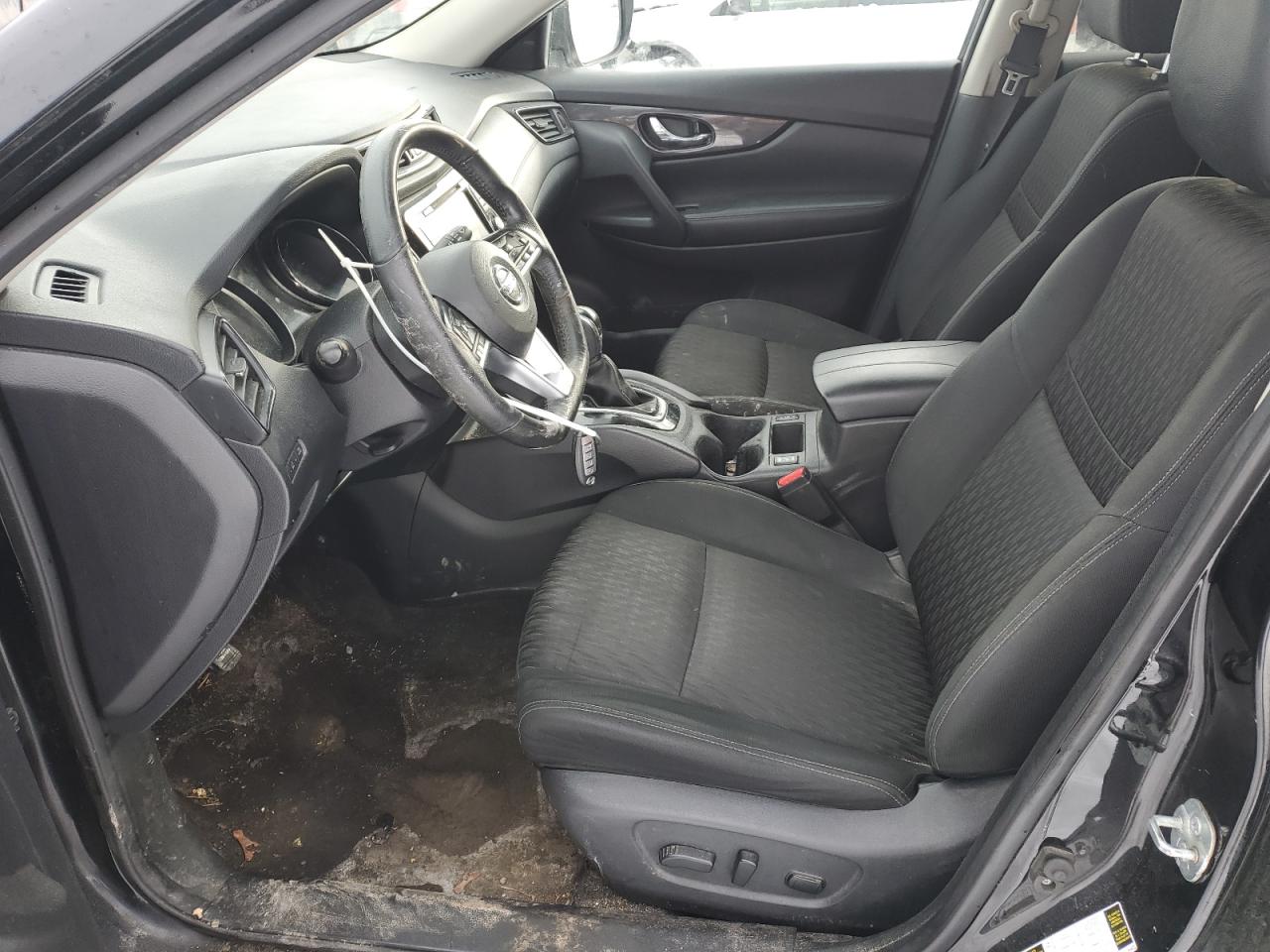 KNMAT2MV9JP623087 NISSAN ROGUE 2018