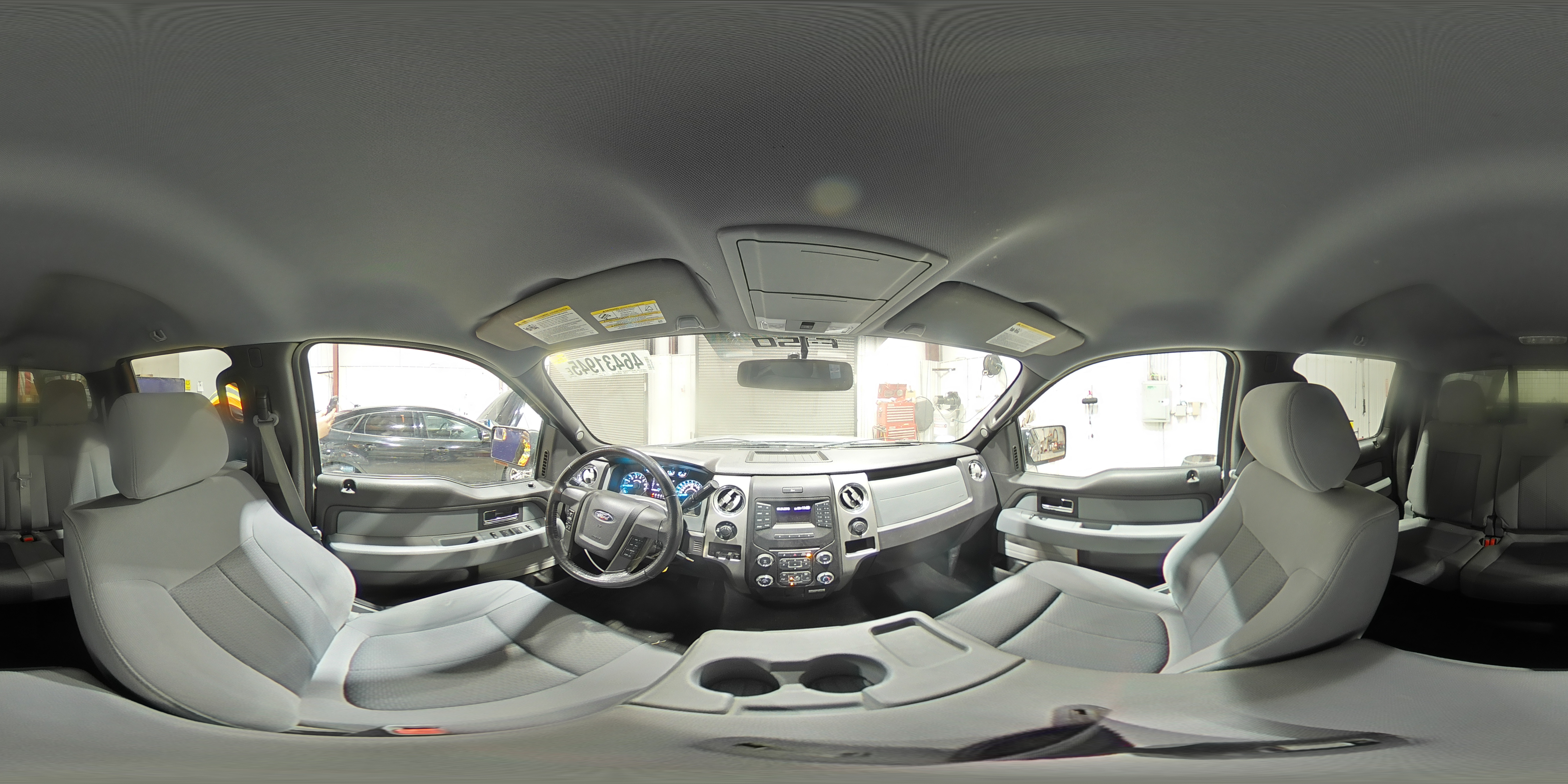 2013 Ford F-150 - Image 13